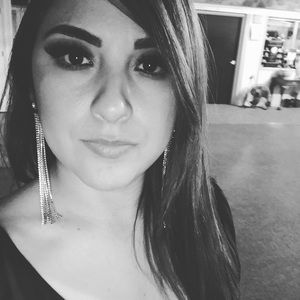 Meet your Posher, Esther